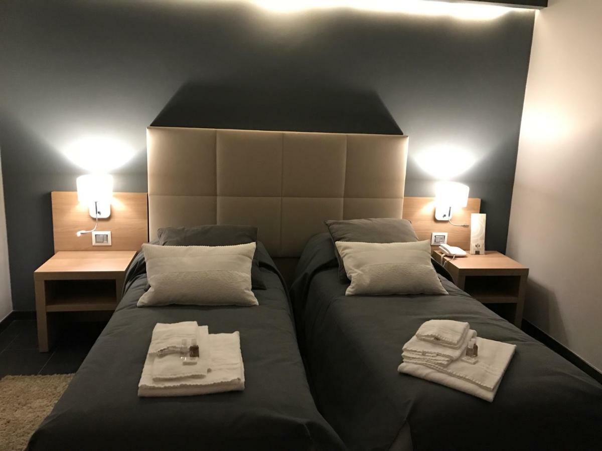 Viale San Martino Bed & Breakfast Messina Bagian luar foto