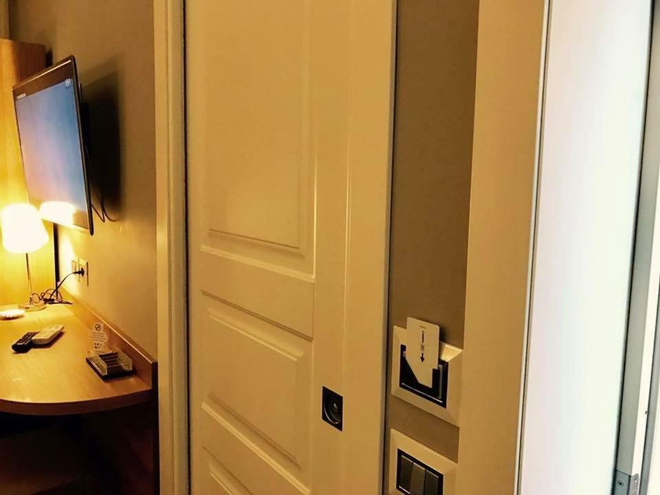 Viale San Martino Bed & Breakfast Messina Bagian luar foto