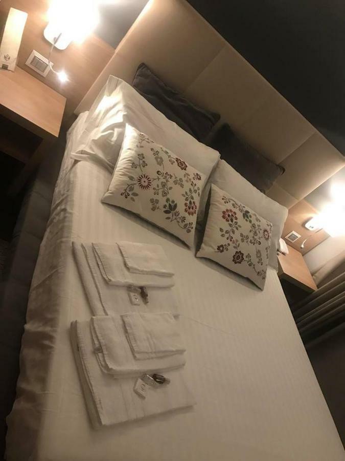 Viale San Martino Bed & Breakfast Messina Bagian luar foto